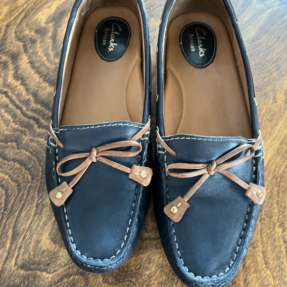 Clark Driving mocs/loafers in hard to find NAVY - Picture 2 of 8